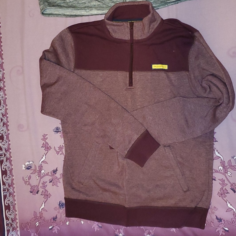 3/$6 Prince & Fox Size Medium Sweater Wine